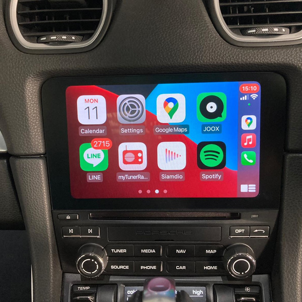 CarPlay for older cars Porsche PCM 4.2 installation completed